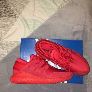 NWT Men’s Adidas red sneakers